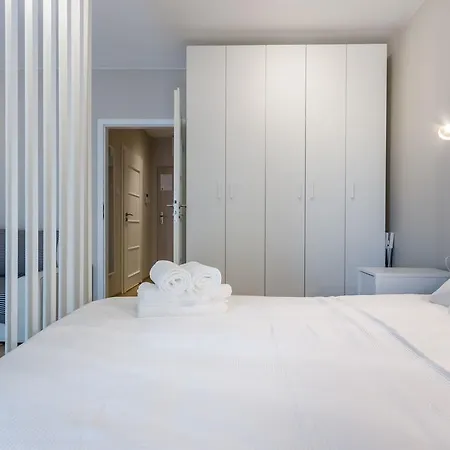 Okrzei 18 - Studio By Homeprime